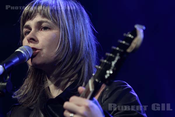 THE VASELINES - 2011-01-29 - SAINT OUEN - Mains d'Oeuvres - 